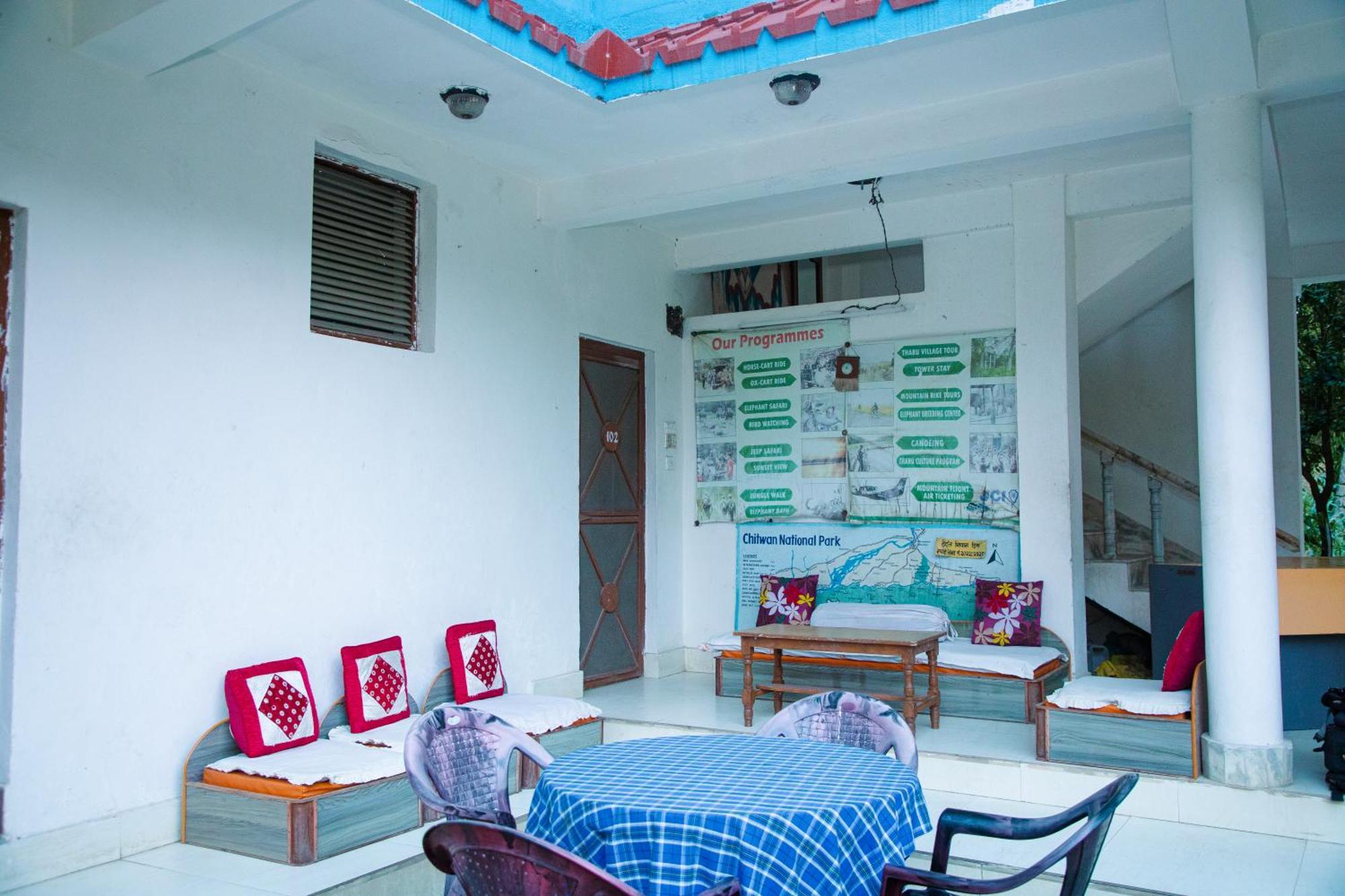 Hotel Shiva'S Dream Sauraha Kültér fotó