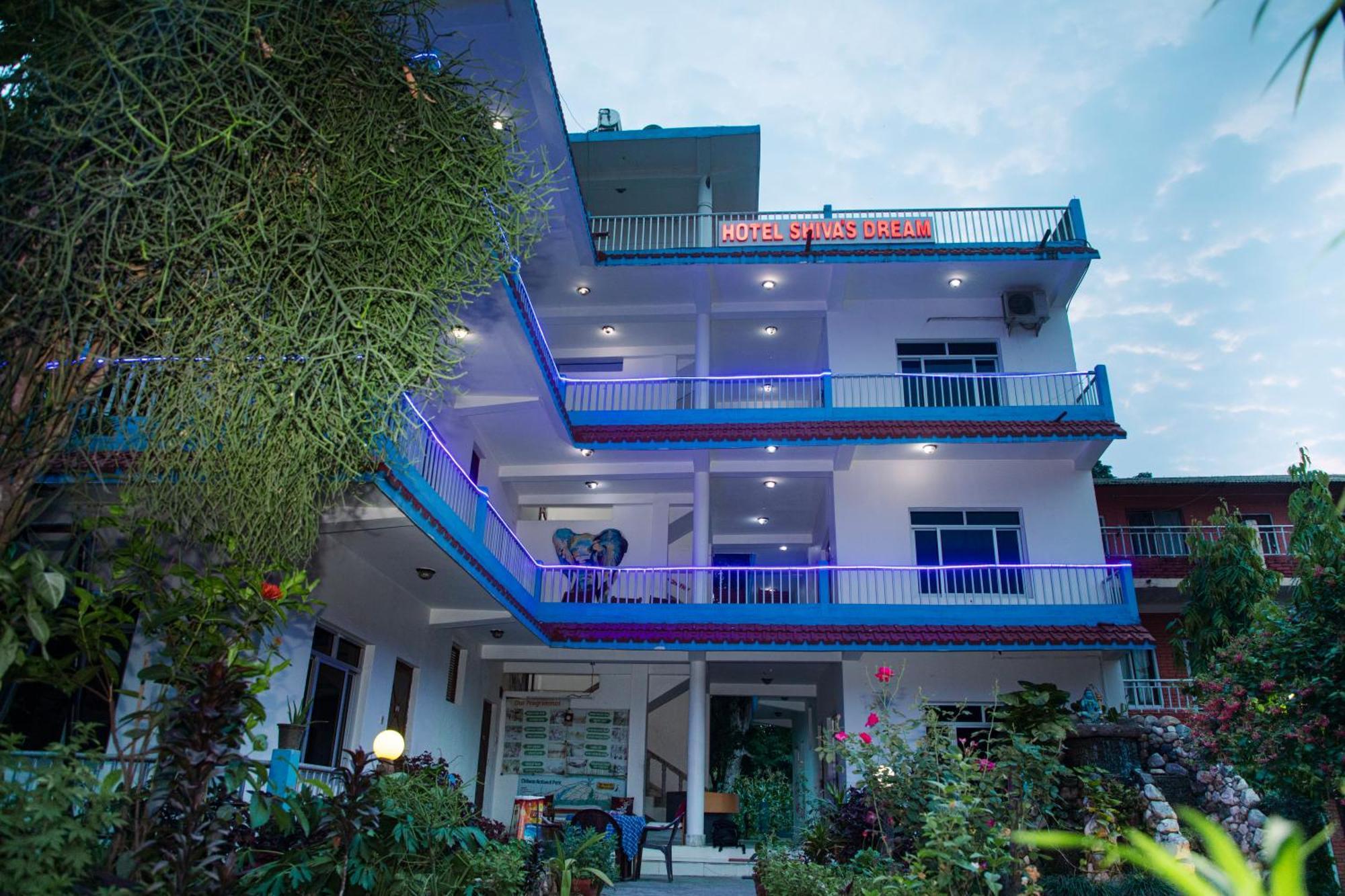 Hotel Shiva'S Dream Sauraha Kültér fotó
