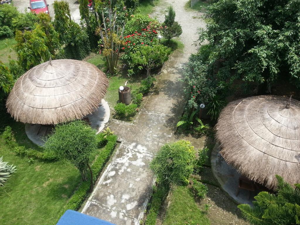 Hotel Shiva'S Dream Sauraha Kültér fotó